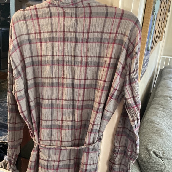 Vintage Levi’s button up belted shirt size M - Picture 9 of 9